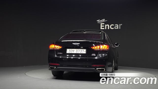 Hyundai Genesis из Кореи Encar