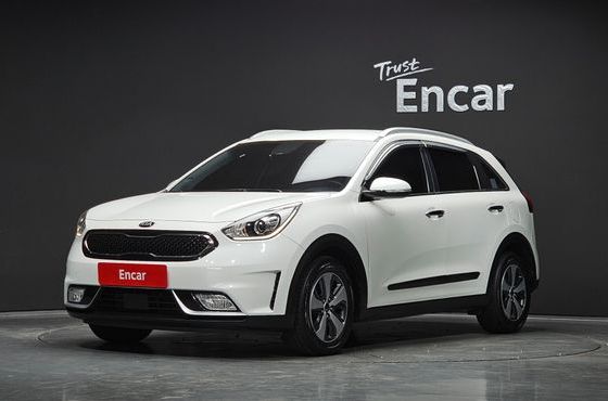 Kia Niro Prestige — пробег 161 234 км — фото 1 из 5