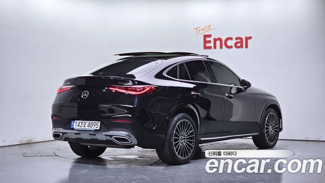 Mercedes-Benz GLC-Class GLC300 4MATIC AMG Line — пробег 49 165 км — фото 2 из 5