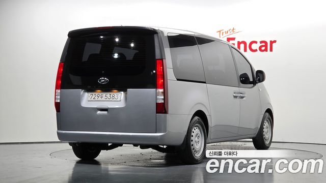 Hyundai Staria Tourer 11-Seater Smart — пробег 12 105 км — фото 2 из 5