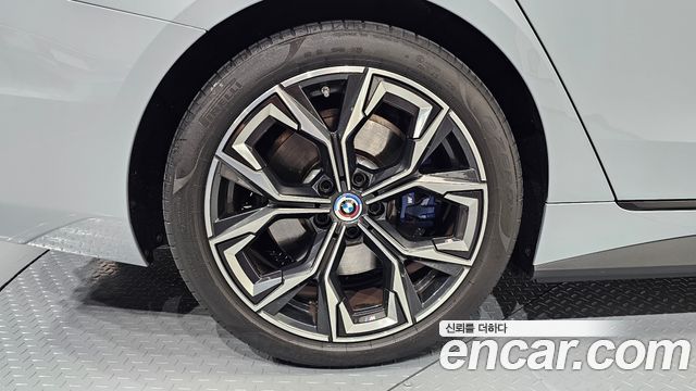BMW i4 eDrive40 M Sports Pro — пробег 24 026 км — фото 5 из 5