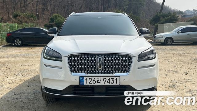 Lincoln Corsair 2.0 Reserve AWD — пробег 26 923 км — фото 1 из 5