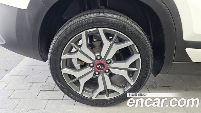 Kia Seltos из Кореи Encar