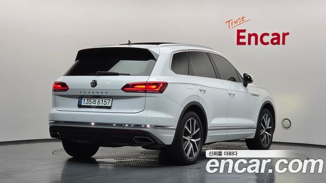 Volkswagen Touareg 3.0 TDI Prestige — пробег 147 846 км — фото 2 из 5