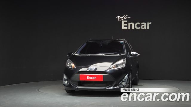 Toyota Prius из Кореи Encar