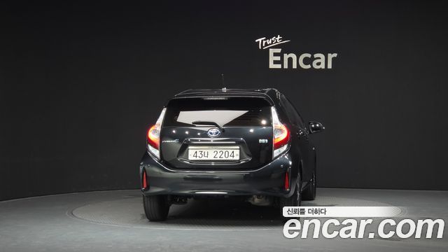 Toyota Prius из Кореи Encar