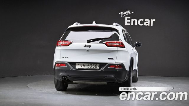 Jeep Cherokee из Кореи Encar
