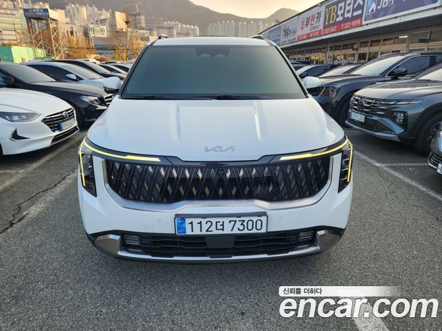 Kia Carnival 9-Seater Noblesse — пробег 37 000 км — фото 1 из 5