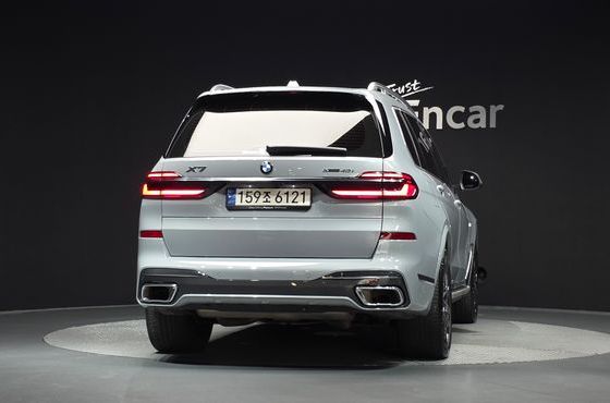 BMW X7 xDrive 40i M Sport 6STR — пробег 29 904 км — фото 4 из 5