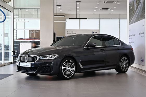 BMW 5-Series 523d xDrive M Sport — пробег 77 702 км — фото 1 из 5