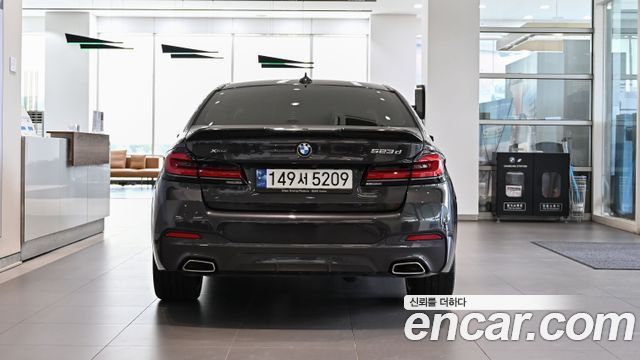 BMW 5-Series 523d xDrive M Sport — пробег 77 702 км — фото 4 из 5