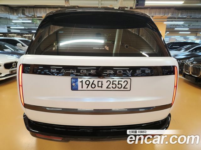 Land Rover Range Rover P530 Autobiography Long Wheel Base — пробег 37 000 км — фото 5 из 5