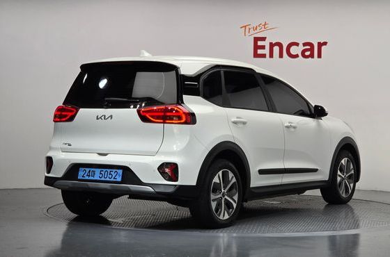 Kia Niro Air — пробег 116 569 км — фото 2 из 5