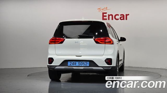 Kia Niro Air — пробег 116 569 км — фото 4 из 5