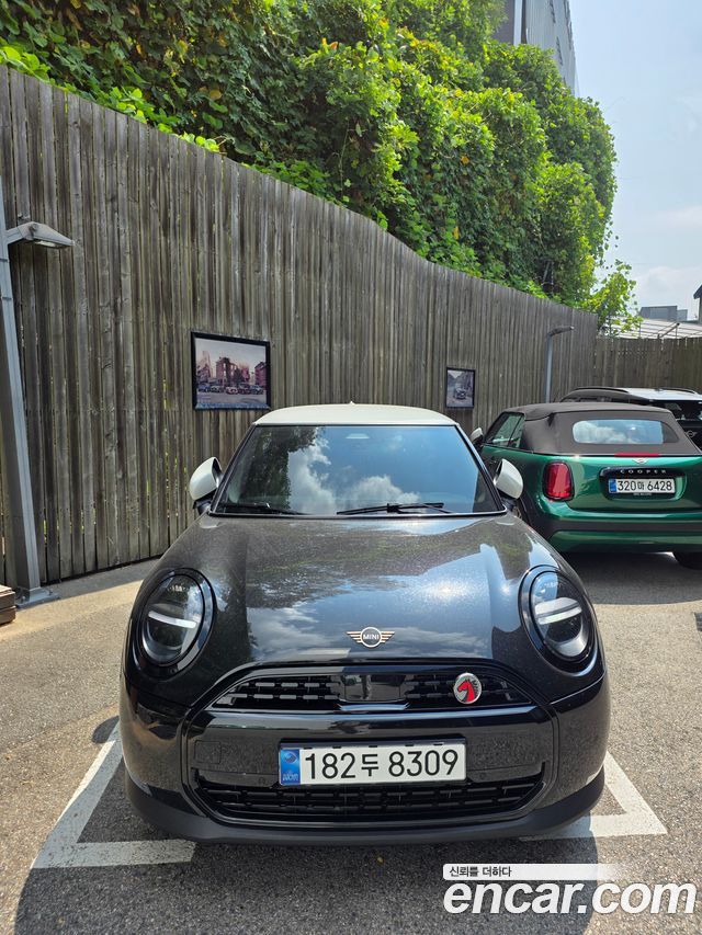 Mini Cooper Classic — пробег 1 700 км — фото 3 из 5