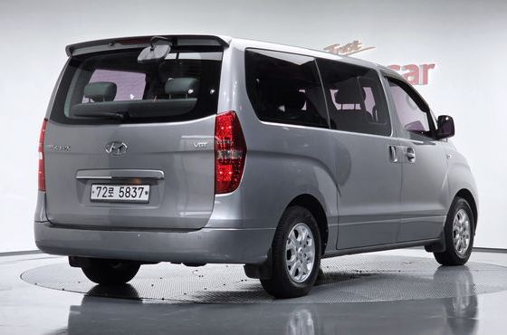 Hyundai Starex 12-Seater Wagon CVX Luxury — пробег 168 701 км — фото 2 из 5