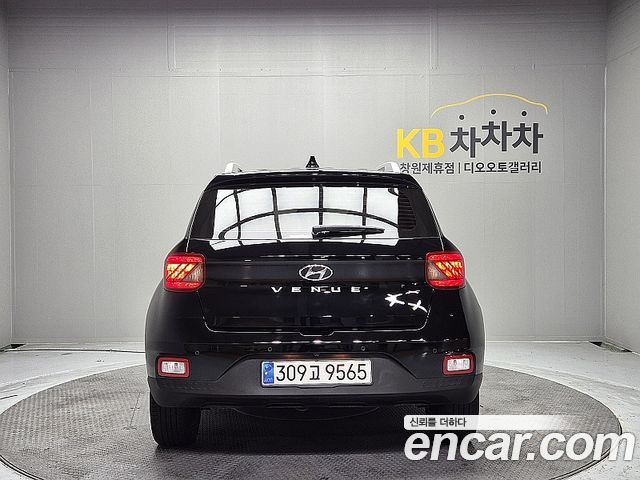 Hyundai Venue из Кореи Encar