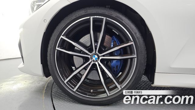BMW 3-Series из Кореи Encar