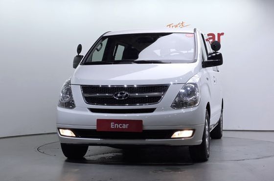 Hyundai Starex 12-Seater Wagon CVX Luxury — пробег 138 771 км — фото 3 из 5