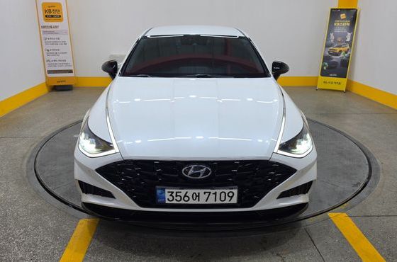 Hyundai Sonata 2.0 Premium Plus — пробег 57 161 км — фото 3 из 5