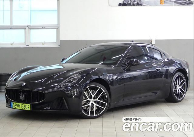 Maserati GranTurismo 3.0 V6 Modena — пробег 5 363 км — фото 1 из 5