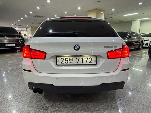 BMW 5-Series 525d xDrive M Sport Touring — пробег 243 176 км — фото 4 из 5