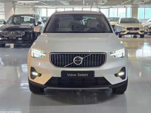Volvo XC40 B4 Ultra Bright — пробег 236 км — фото 3 из 5