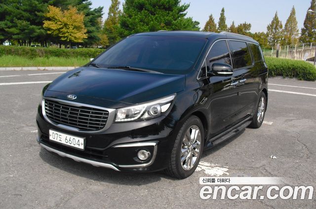 Kia Carnival 11-seater Noblesse — пробег 180 015 км — фото 1 из 5