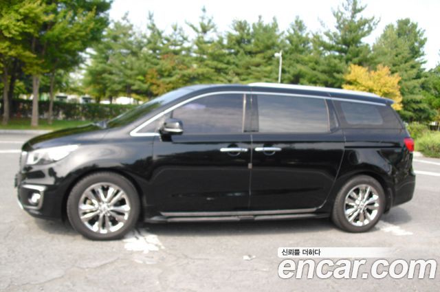 Kia Carnival 11-seater Noblesse — пробег 180 015 км — фото 2 из 5