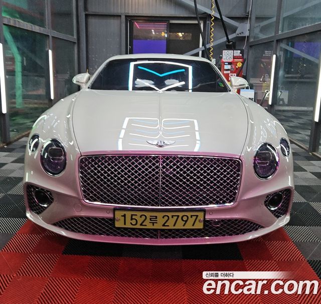 Bentley Continental 4.0 GT — пробег 12 739 км — фото 1 из 5