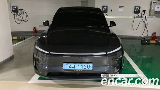 Tesla Model Y Premium RWD — пробег 500 км — фото 1 из 5
