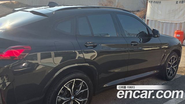 BMW X4 xDrive20i M Sport — пробег 45 310 км — фото 4 из 5