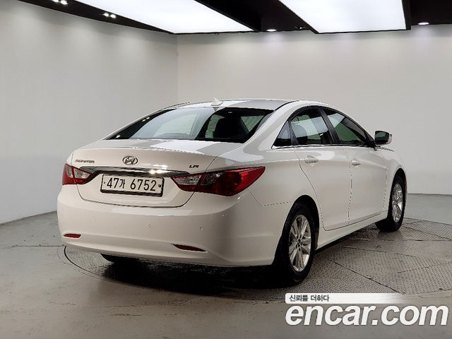 Hyundai Sonata LPi Luxury — пробег 193 853 км — фото 4 из 5