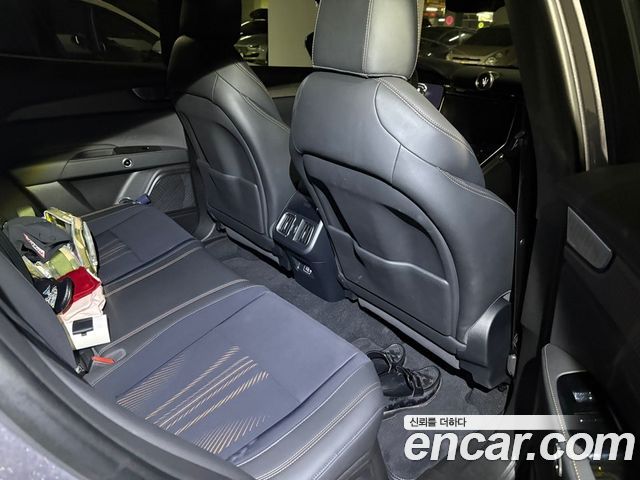 Maserati Grecale AWD Folgore — пробег 12 800 км — фото 2 из 5