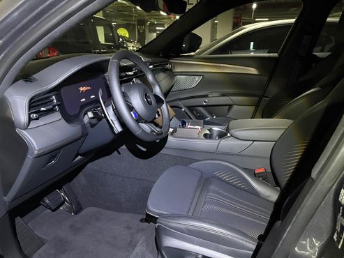 Maserati Grecale AWD Folgore — пробег 12 800 км — фото 4 из 5