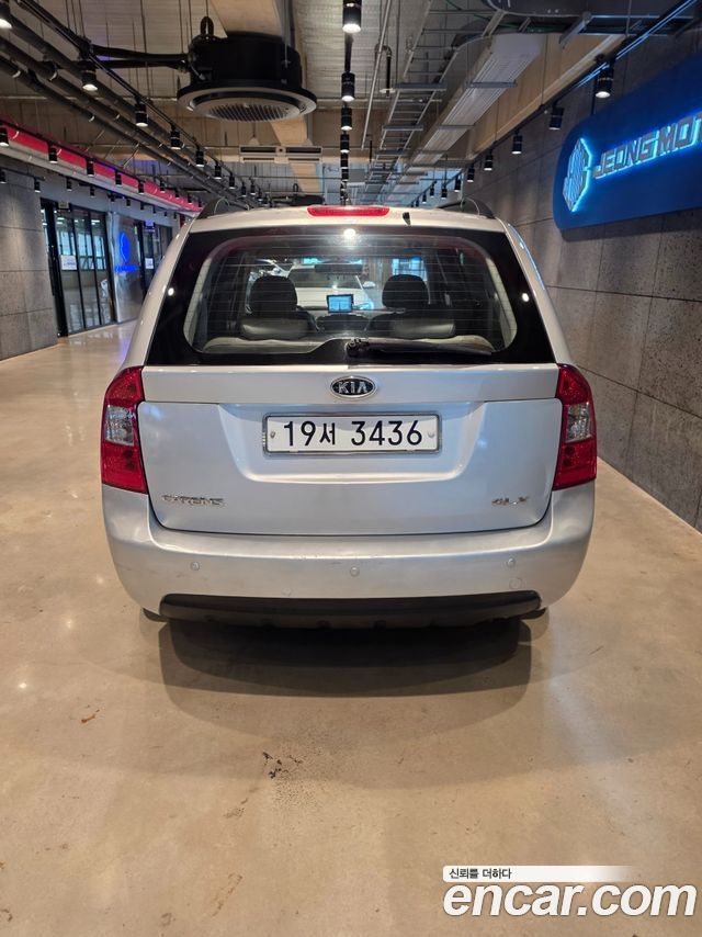 Kia Carens LPI 2.0 GLX Deluxe — пробег 230 000 км — фото 4 из 5