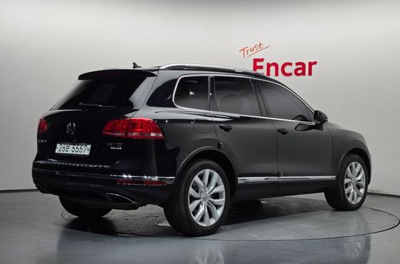 Volkswagen Touareg V6 3.0 TDI Bluemotion Premium 7P5 — пробег 218 056 км — фото 2 из 5