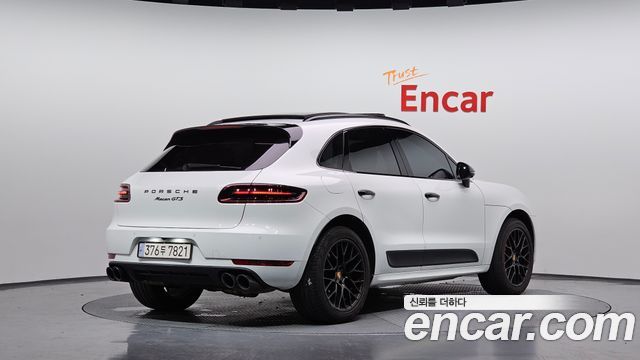 Porsche Macan из Кореи Encar