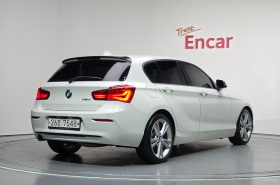 BMW 1-Series 118d Sport Special Edition 5Door — пробег 116 732 км — фото 2 из 5