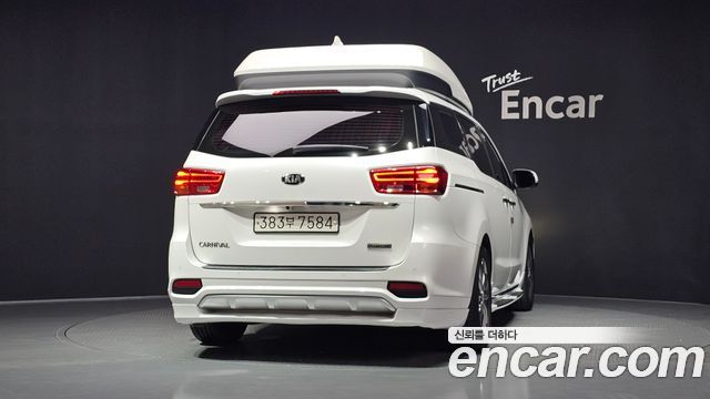 Kia Carnival из Кореи Encar