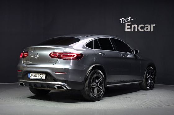 Mercedes-Benz GLC-Class GLC300 4MATIC Premium Coupe — пробег 54 974 км — фото 2 из 5