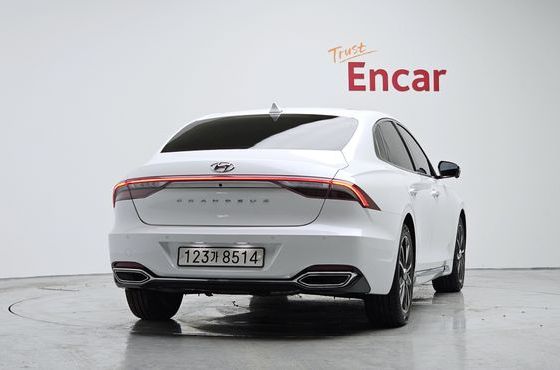 Hyundai Grandeur 2.5 Exclusice — пробег 69 570 км — фото 4 из 5