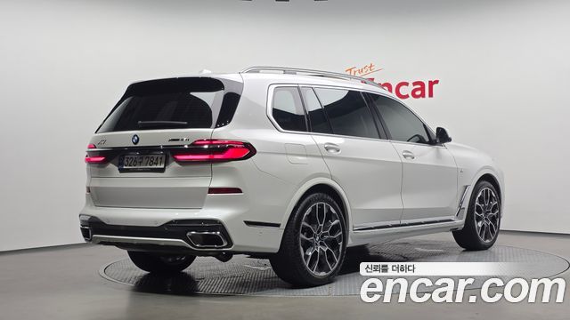 BMW X7 xDrive 40i M Sport 7STR — пробег 34 466 км — фото 2 из 5