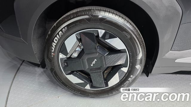 Kia EV5 из Кореи Encar