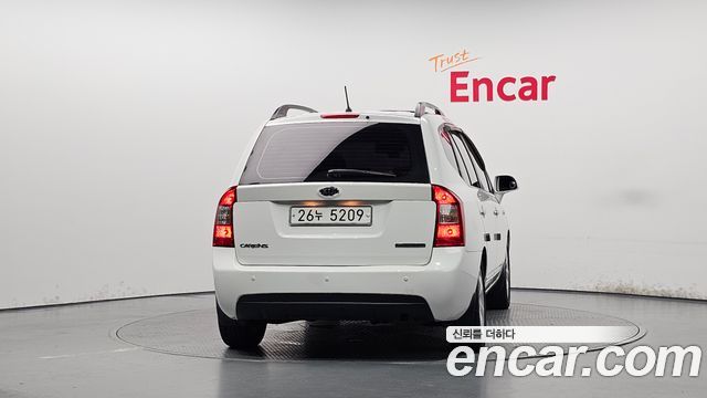 Kia Carens из Кореи Encar