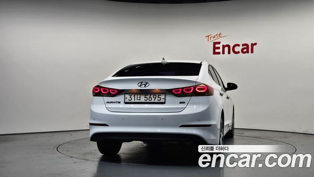 Hyundai AVANTE из Кореи Encar