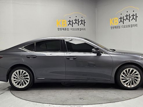 Lexus ES Executive — пробег 85 996 км — фото 4 из 5