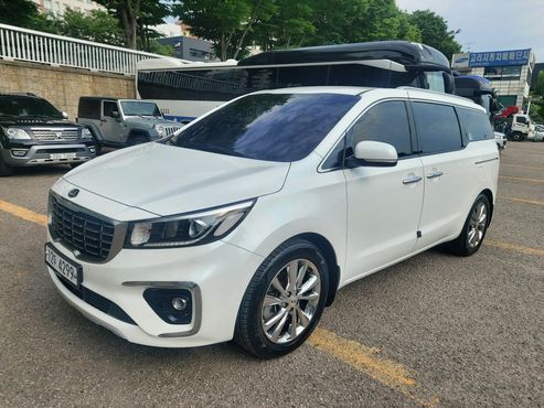 Kia Carnival 9-Seater Prstige — пробег 193 200 км — фото 3 из 5