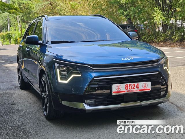 Kia Niro 1.6 HEV Signature — пробег 40 126 км — фото 2 из 5