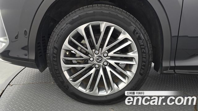 Lexus RX Luxury Plus — пробег 75 819 км — фото 5 из 5
